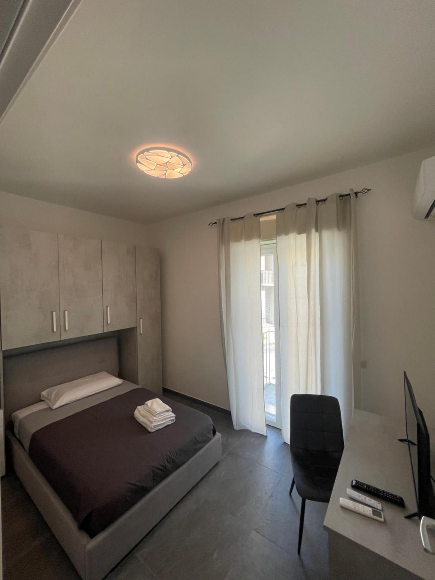 Leos Rooms Caltanissetta Esterno foto